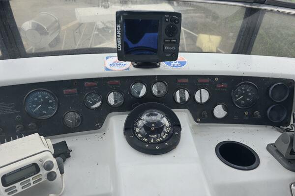 37ft Chris Craft Yacht For Sale