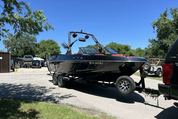 Photo of the 2021 Axis T23