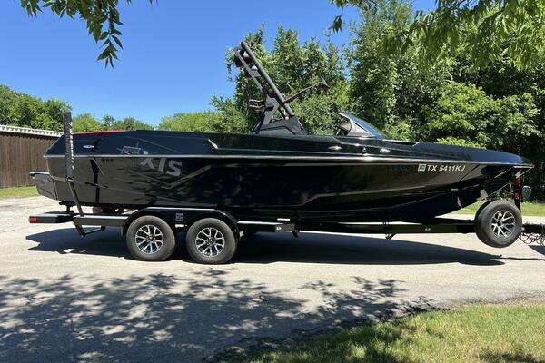 Photo of the 2021 Axis T23