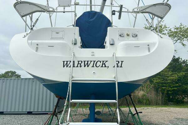 Photo of the 1999 Catalina 380 "AUSarah"