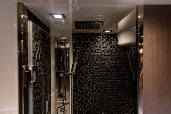 Galeon 550 FLY Yacht For Sale