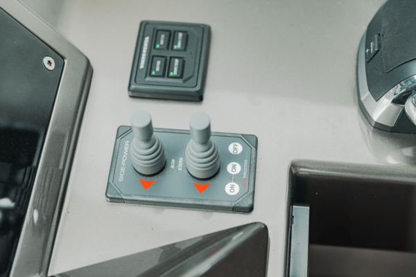 Galeon 550 FLY Yacht For Sale