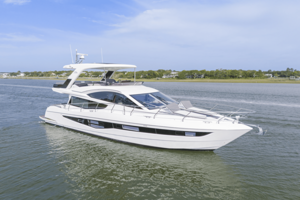 Galeon - 550 FLY
