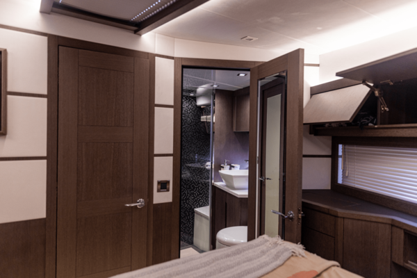 Galeon 550 FLY Yacht For Sale