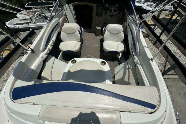 Photo of the 2003 Bayliner 212 Capri Cuddy Cabin
