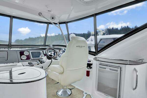 Meridian 441 Sedan Yacht For Sale