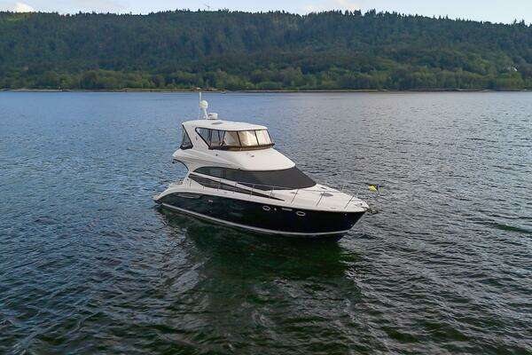 Meridian 441 Sedan Yacht For Sale