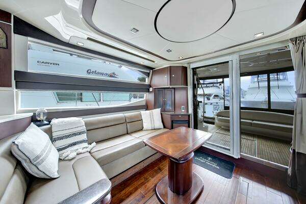 Meridian 441 Sedan Yacht For Sale