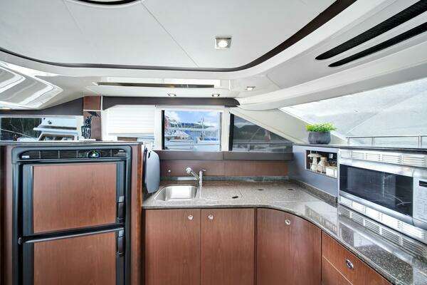 Meridian 441 Sedan Yacht For Sale
