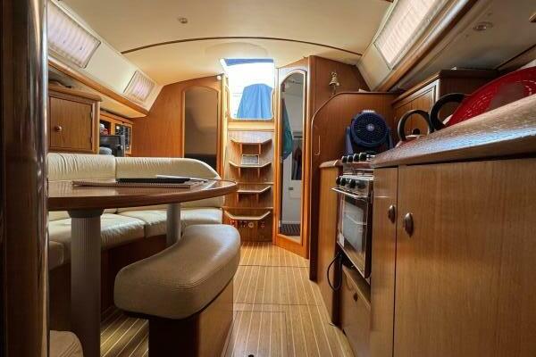 Folivora 34ft Jeanneau Yacht For Sale