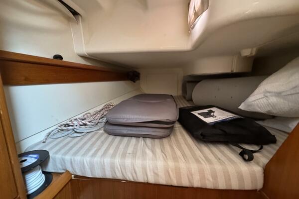 Folivora 34ft Jeanneau Yacht For Sale