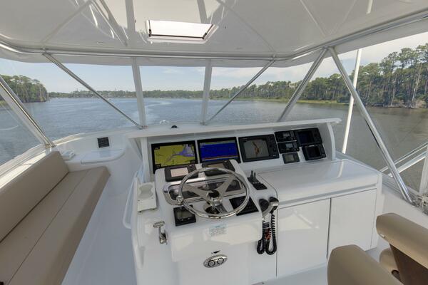 2008 54 Hatteras 54 Convertible Lady A Electronics (3)