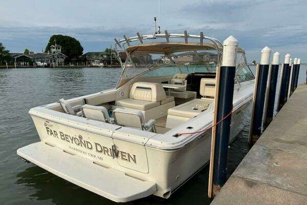 Photo of the 1993 Sea Ray 310 Amberjack