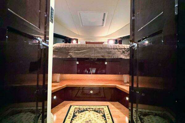 Sea Ray 48 Sundancer Yacht For Sale