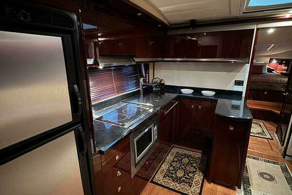 Sea Ray 48 Sundancer Yacht For Sale