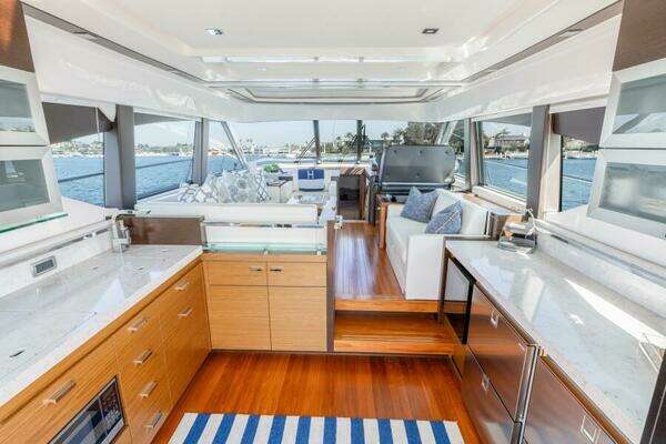 2017 Tiara Yachts 53