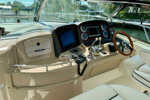 2004 Sea Ray 42