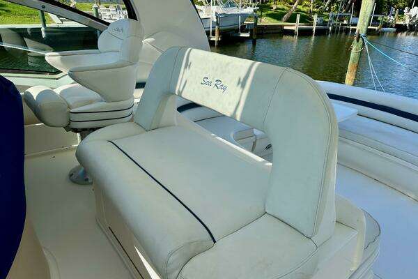 2004 Sea Ray 42