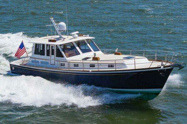 2005 Grand Banks 49