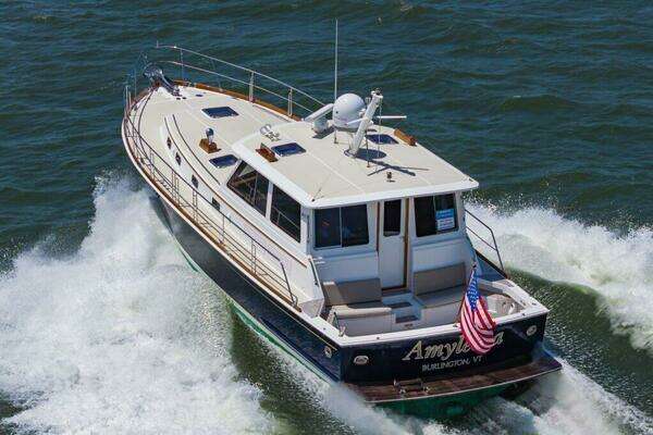 2005 Grand Banks 49
