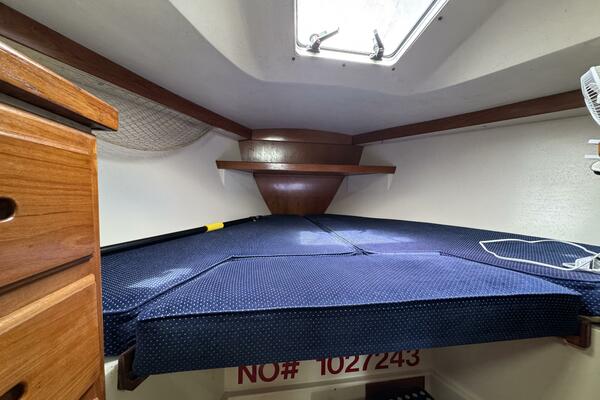 Rum Runner 34ft Catalina Yacht For Sale