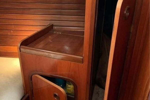 42ft Beneteau Yacht For Sale