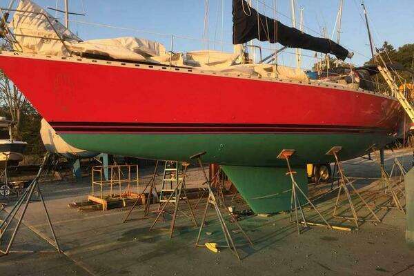 Photo of the 1984 Beneteau 42 First