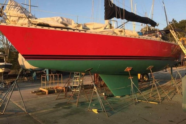 42ft Beneteau Yacht For Sale