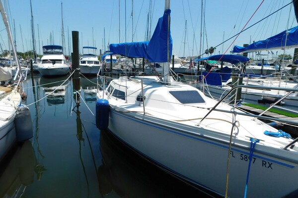28ft Catalina Yacht For Sale