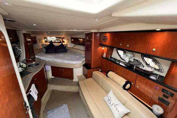 Photo of the 2007 Sea Ray 310 Sundancer "Baycation"