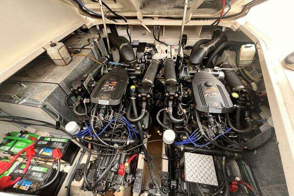 Photo of the 2007 Sea Ray 310 Sundancer "Baycation"