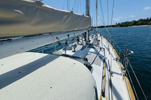 Nirvana 43ft Hans Christian Yacht For Sale