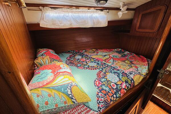 Nirvana 43ft Hans Christian Yacht For Sale