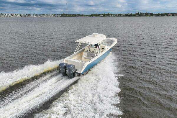 Photo of the 2012 Pursuit ST 310 Sport