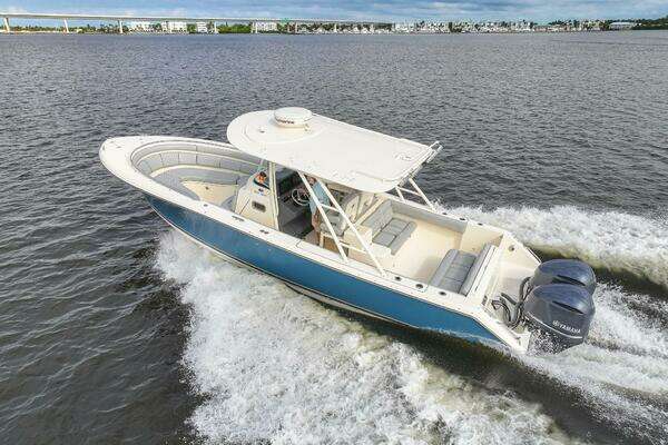 Photo of the 2012 Pursuit ST 310 Sport