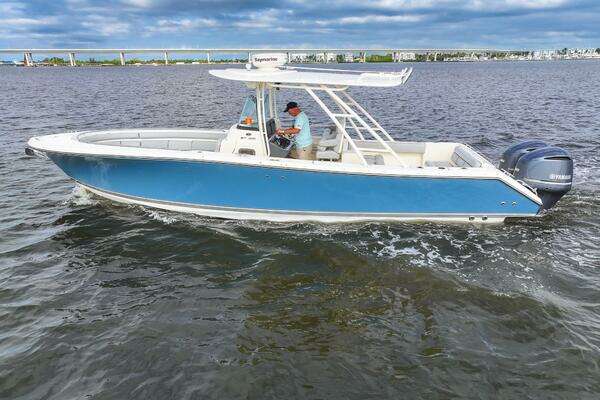 Photo of the 2012 Pursuit ST 310 Sport