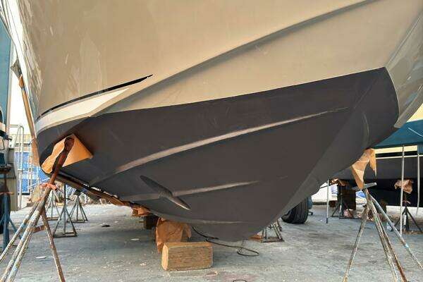 Photo of the 2005 Sea Ray 500 Sedan Bridge