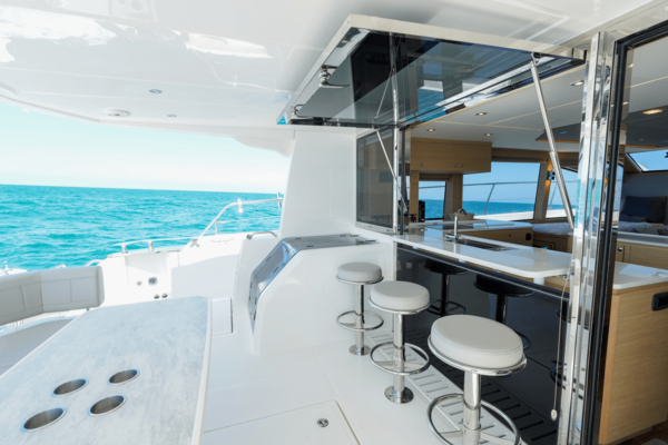 Aquila 54 Yacht Yacht For Sale