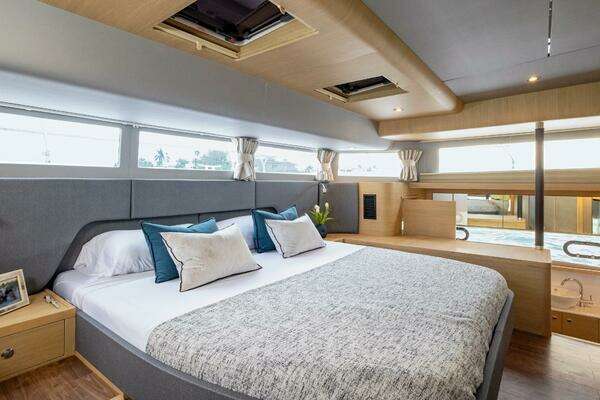 Aquila 54 Yacht Yacht For Sale