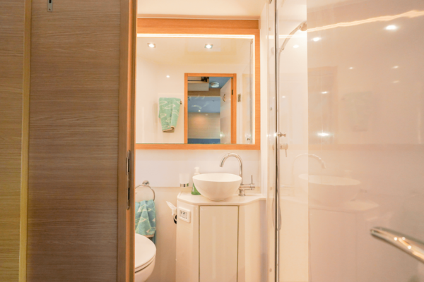 Aquila 54 Yacht Yacht For Sale