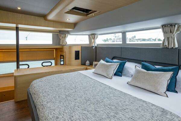 Aquila 54 Yacht Yacht For Sale