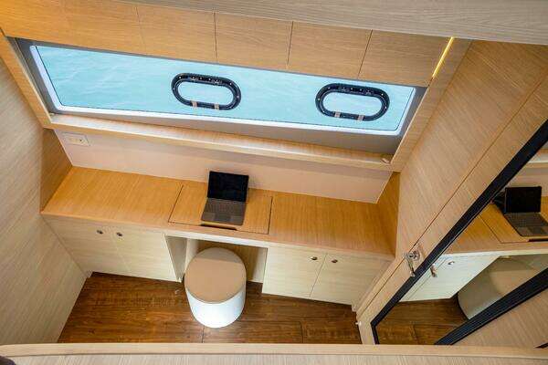 Aquila 54 Yacht Yacht For Sale