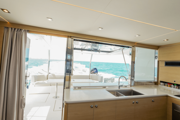 Aquila 54 Yacht Yacht For Sale
