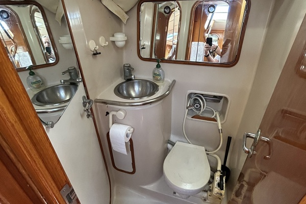 Snowmane 50ft Beneteau Yacht For Sale