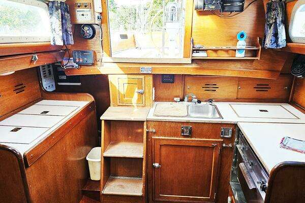 Photo of the 1972 Hinckley Bermuda 40 "Wind Swept"