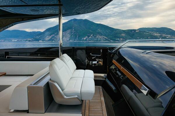 STILE DI VITA 99ft Riva Yacht For Sale