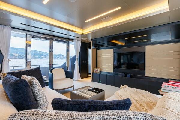 STILE DI VITA 99ft Riva Yacht For Sale