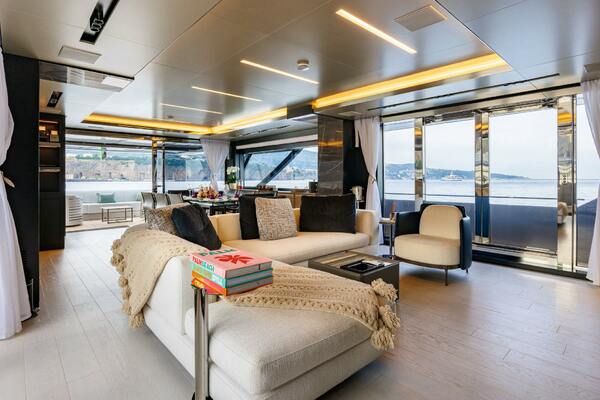 STILE DI VITA 99ft Riva Yacht For Sale