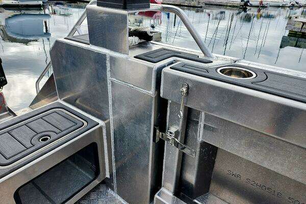 2024 Aluminum Cruiser 25