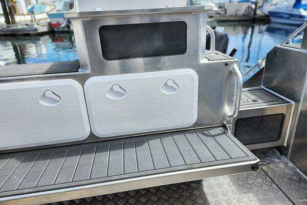 2024 Aluminum Cruiser 25